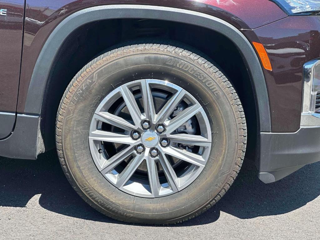 used 2023 Chevrolet Traverse car, priced at $33,237