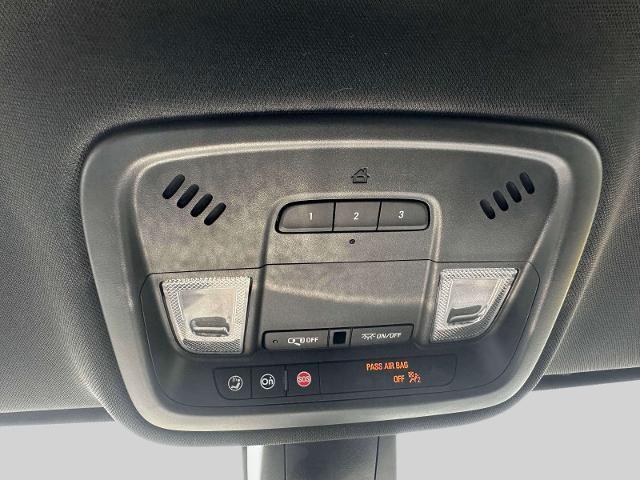 used 2023 Chevrolet Traverse car, priced at $31,250