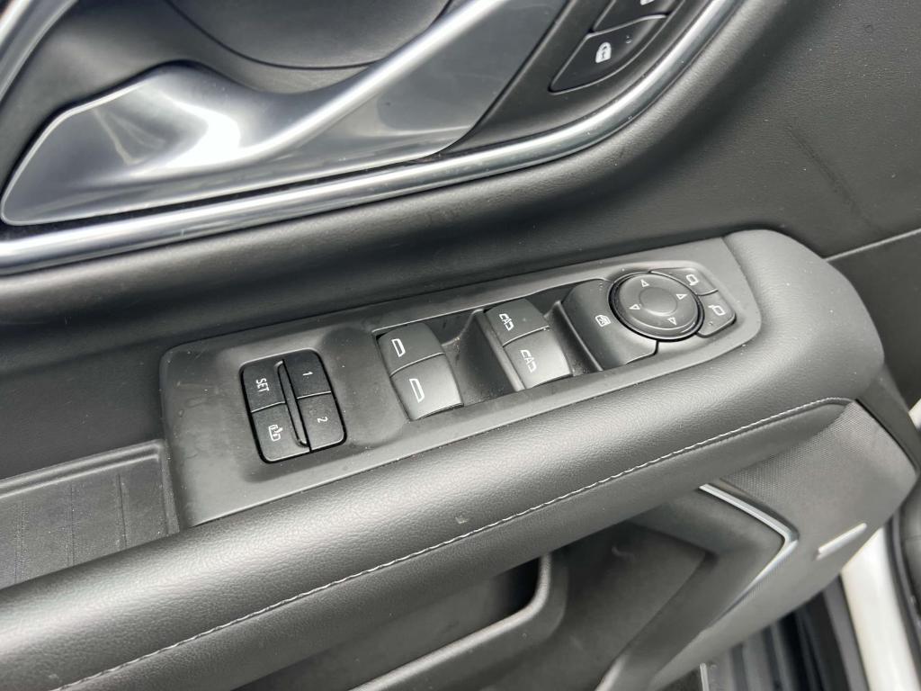 used 2022 Chevrolet Tahoe car, priced at $48,119