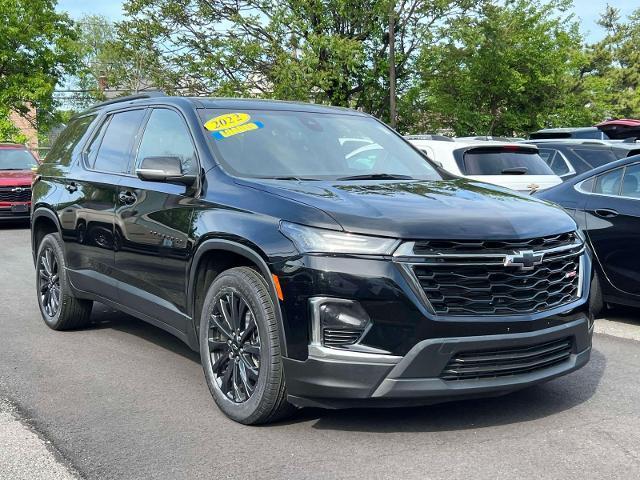 used 2022 Chevrolet Traverse car, priced at $33,821