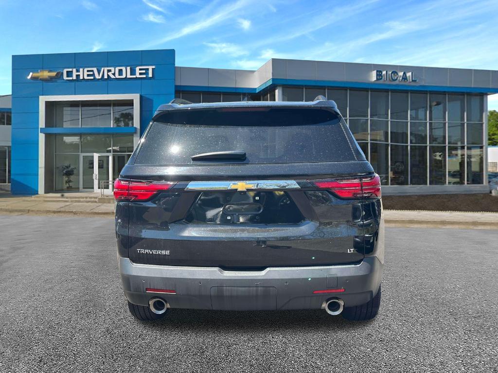 used 2022 Chevrolet Traverse car, priced at $28,269