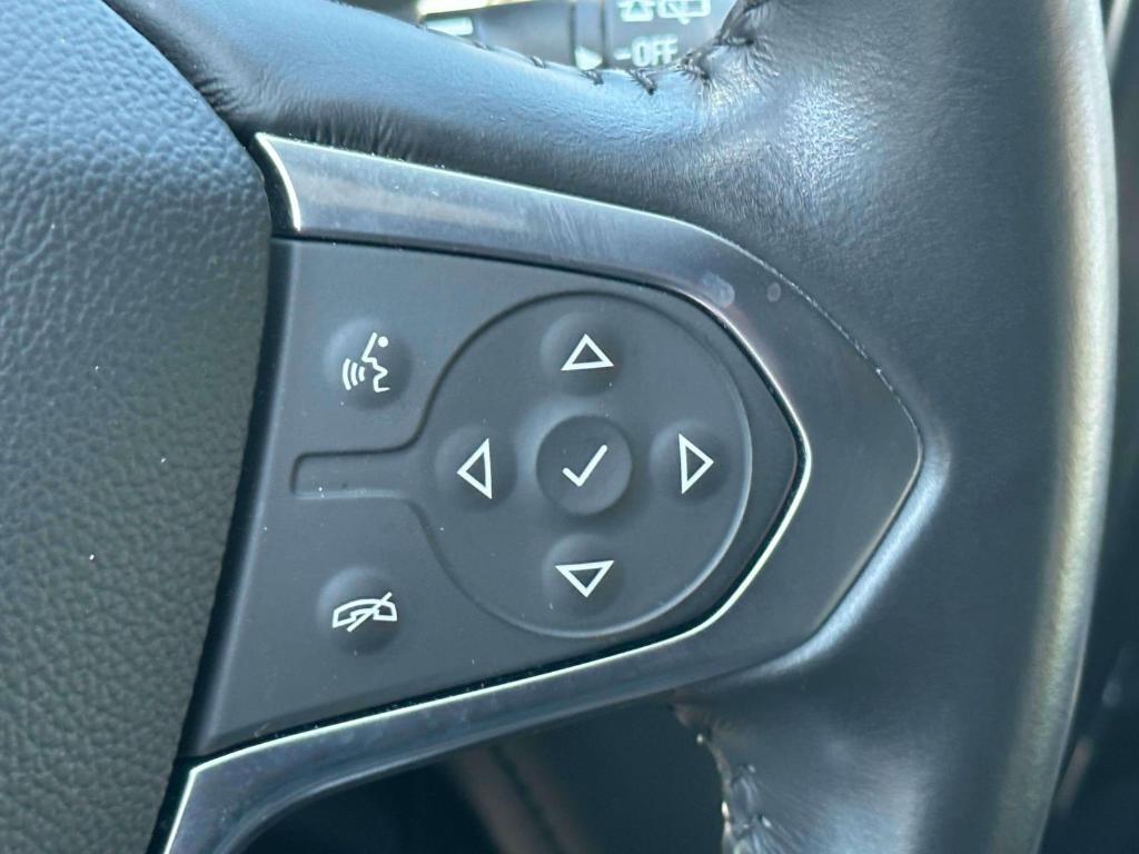 used 2022 Chevrolet Traverse car, priced at $28,269
