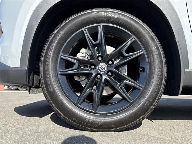 used 2025 Toyota Grand Highlander car, priced at $54,995