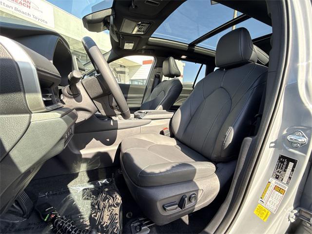 used 2025 Toyota Grand Highlander car, priced at $54,995