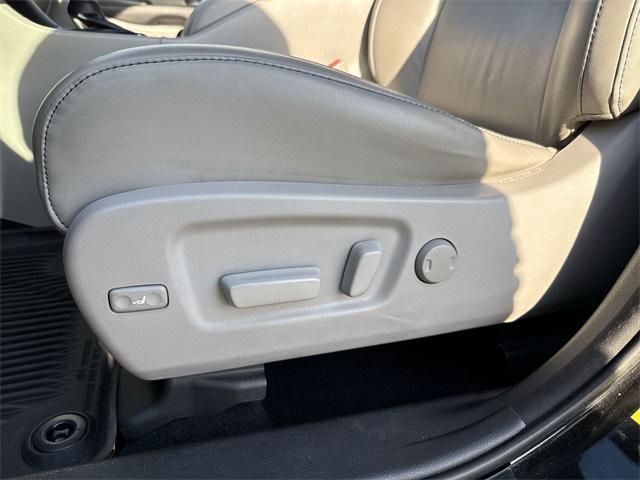 used 2018 Toyota Highlander car, priced at $21,997