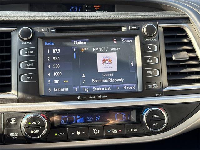 used 2018 Toyota Highlander car, priced at $21,997