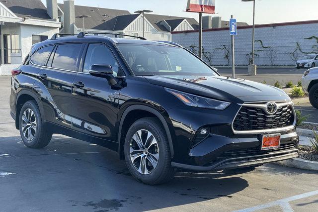 new 2026 Toyota Highlander car, priced at $48,527