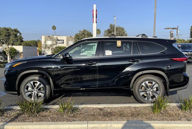 new 2026 Toyota Highlander car, priced at $48,527
