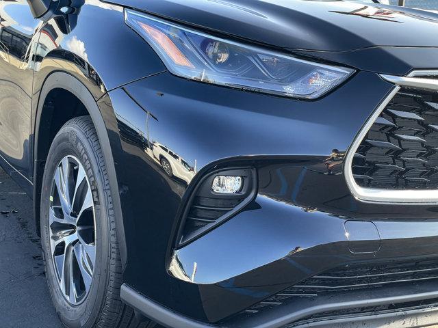 new 2026 Toyota Highlander car, priced at $48,527