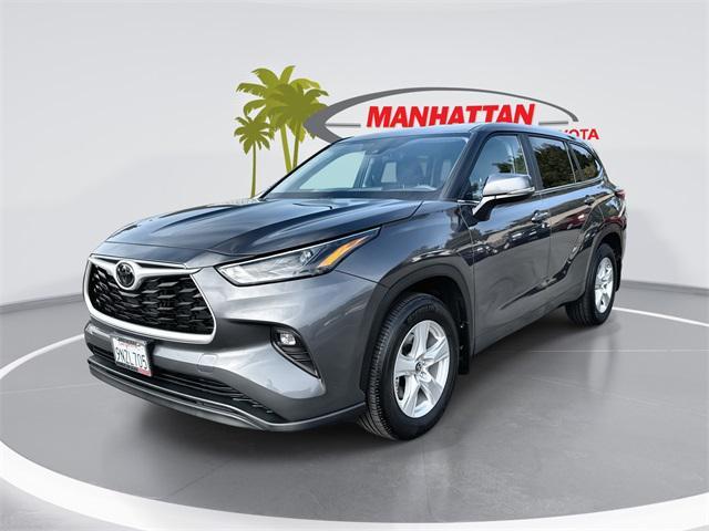 used 2024 Toyota Highlander car, priced at $40,987