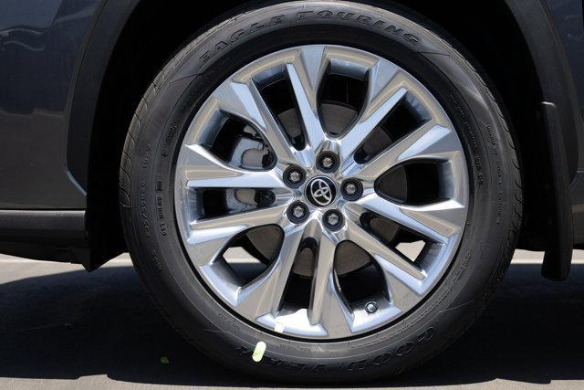 new 2025 Toyota Highlander Hybrid car, priced at $54,358