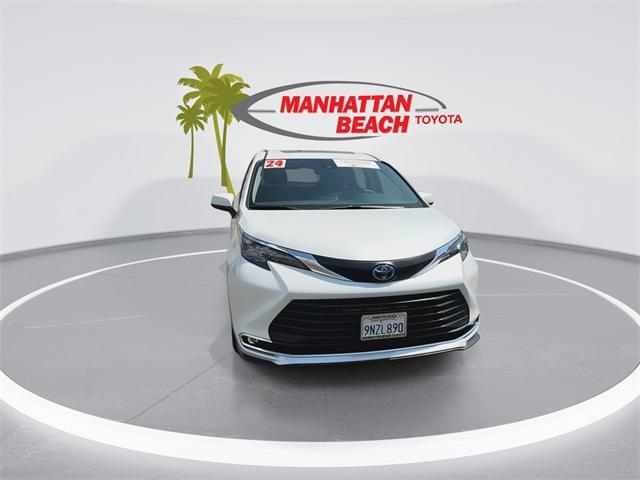 used 2024 Toyota Sienna car, priced at $49,995
