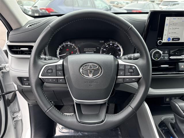 used 2024 Toyota Highlander car, priced at $41,995