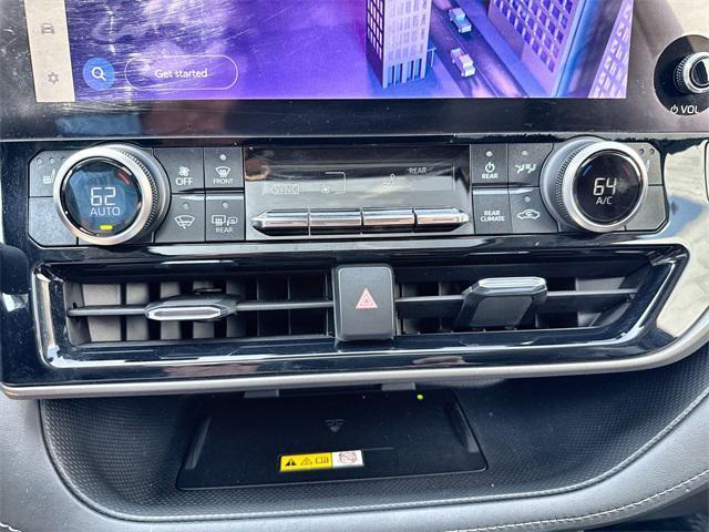 used 2023 Toyota Highlander car, priced at $38,749