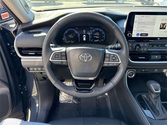 used 2025 Toyota Grand Highlander car, priced at $57,995
