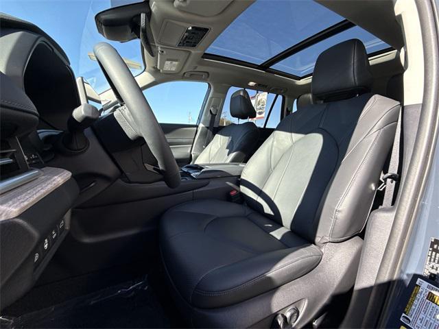 used 2025 Toyota Grand Highlander car, priced at $57,995