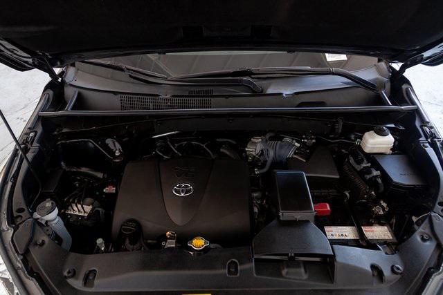 used 2017 Toyota Highlander car, priced at $23,850