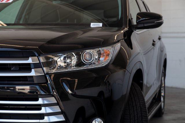 used 2017 Toyota Highlander car, priced at $23,850
