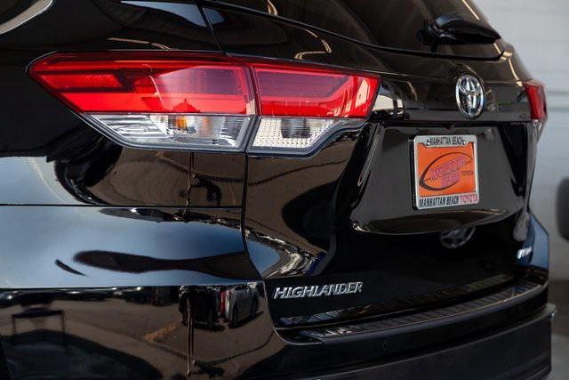 used 2017 Toyota Highlander car, priced at $23,850