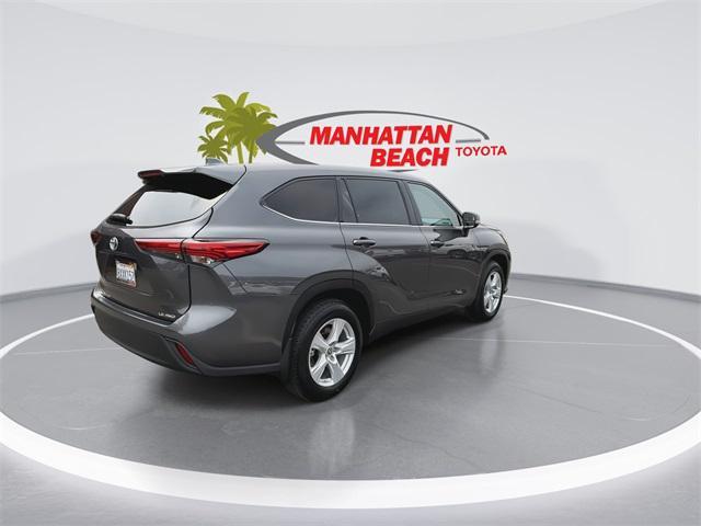 used 2021 Toyota Highlander car, priced at $32,595