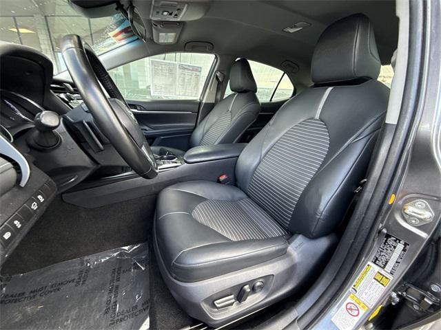 used 2019 Toyota Camry Hybrid car, priced at $16,572