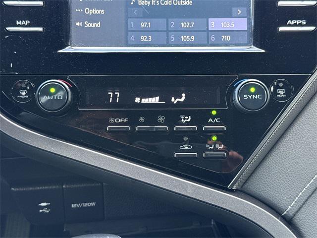 used 2019 Toyota Camry Hybrid car, priced at $16,572