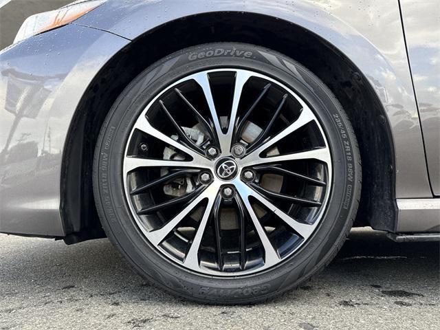 used 2019 Toyota Camry Hybrid car, priced at $16,572