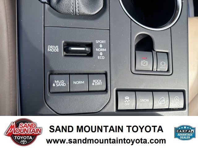 used 2022 Toyota Highlander car, priced at $37,610