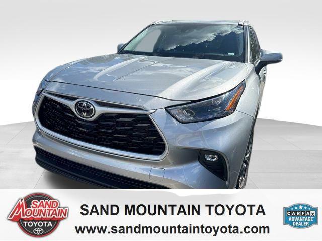 used 2023 Toyota Highlander car, priced at $38,948