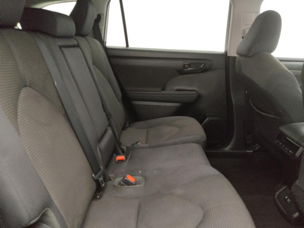 used 2021 Toyota Highlander car, priced at $27,595