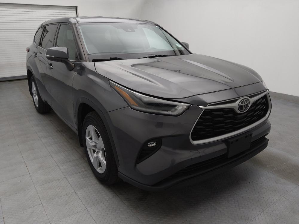 used 2021 Toyota Highlander car, priced at $27,595