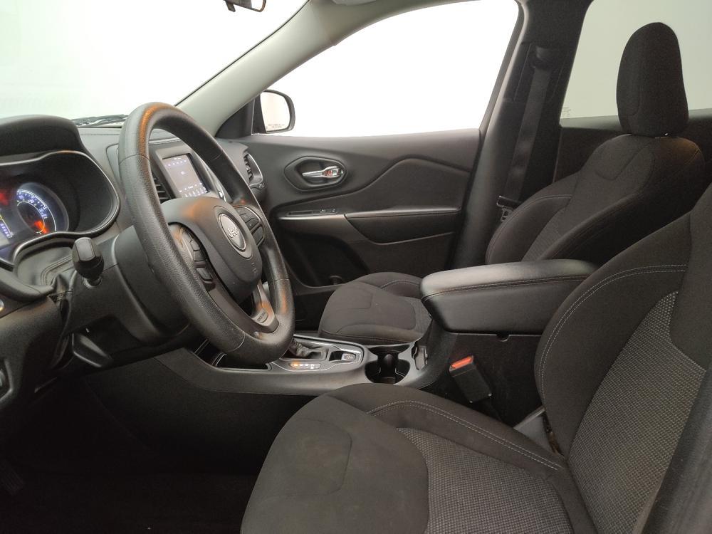 used 2020 Jeep Cherokee car, priced at $20,295