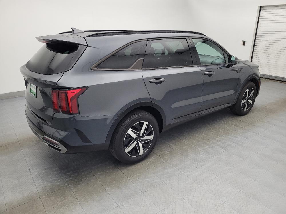 used 2023 Kia Sorento car, priced at $26,995