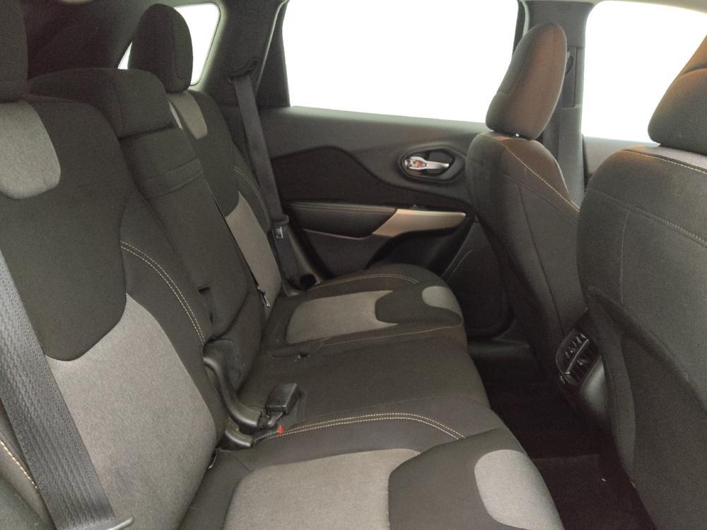 used 2018 Jeep Cherokee car, priced at $14,395