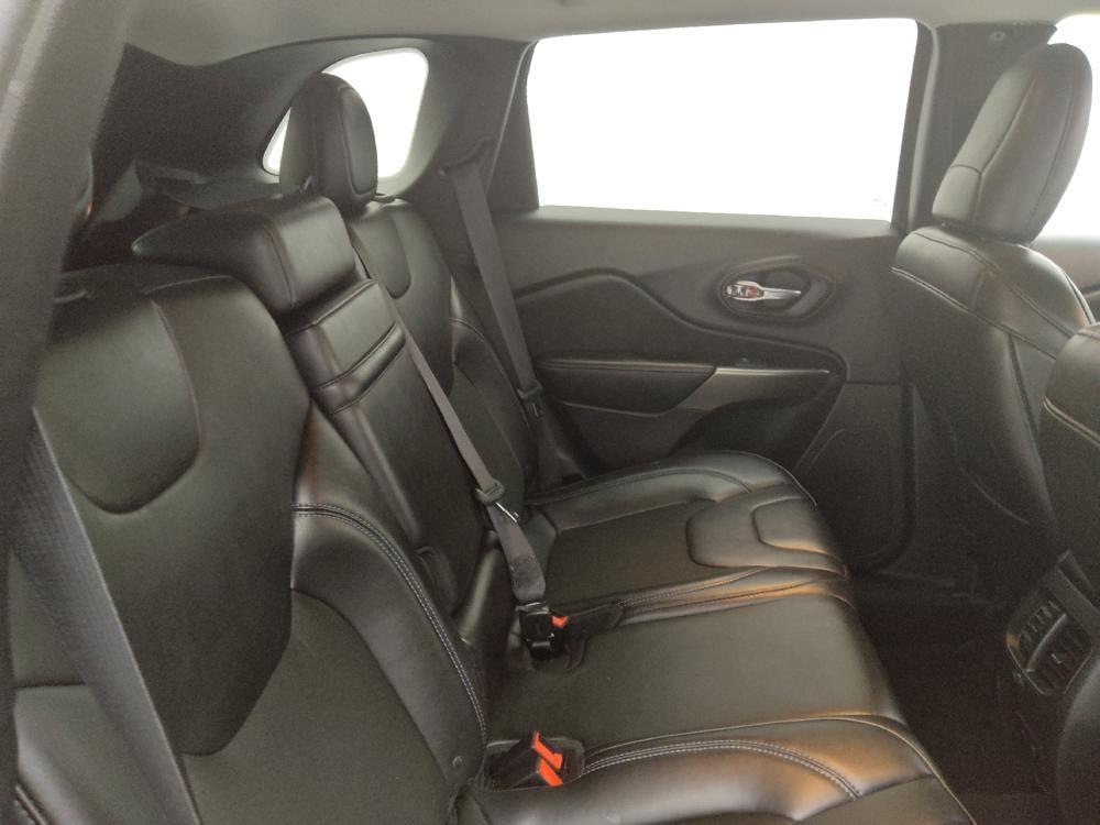 used 2019 Jeep Cherokee car, priced at $18,095