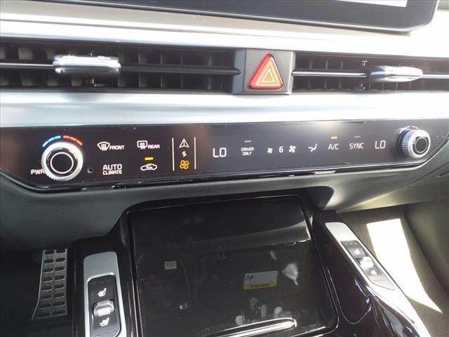 new 2025 Kia Sorento Hybrid car, priced at $49,375