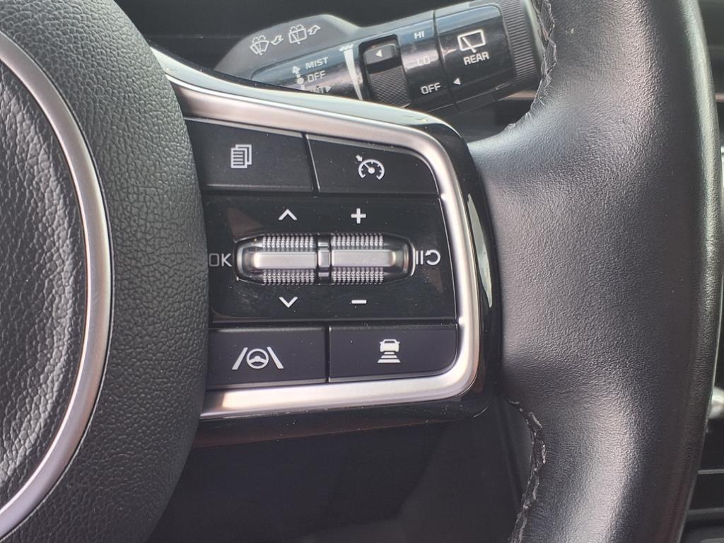 used 2022 Kia Carnival car, priced at $31,997