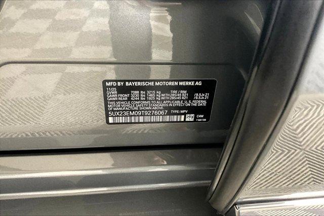 new 2026 BMW X7 car, priced at $92,080