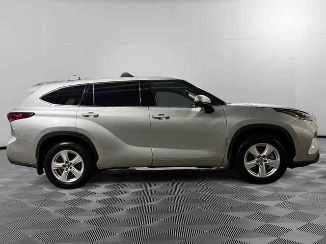 used 2021 Toyota Highlander car, priced at $28,821