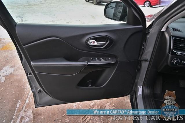 used 2023 Jeep Cherokee car