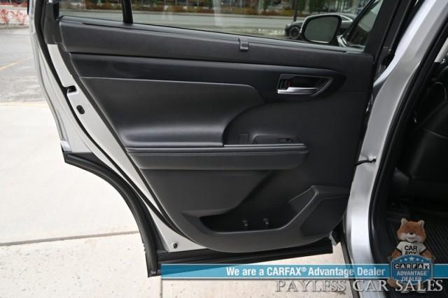 used 2024 Toyota Highlander car, priced at $40,995