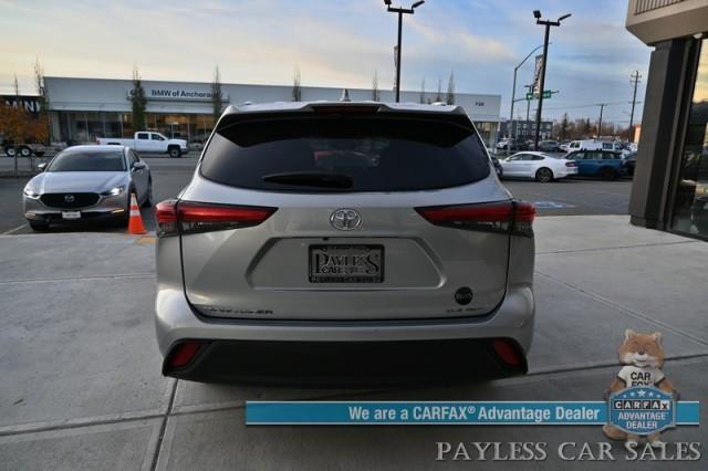 used 2023 Toyota Highlander car, priced at $39,995