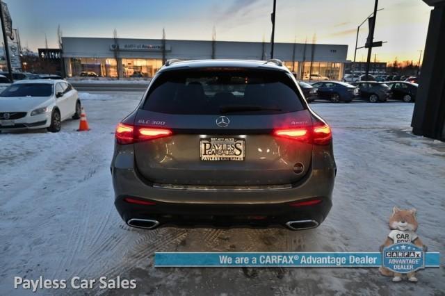 used 2023 Mercedes-Benz GLC 300 car