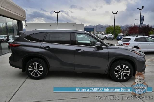 used 2021 Toyota Highlander car, priced at $33,500