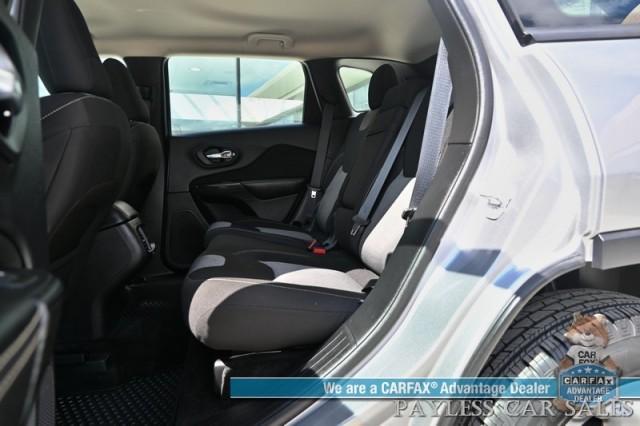 used 2015 Jeep Cherokee car