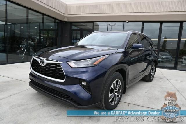 used 2023 Toyota Highlander car, priced at $38,995