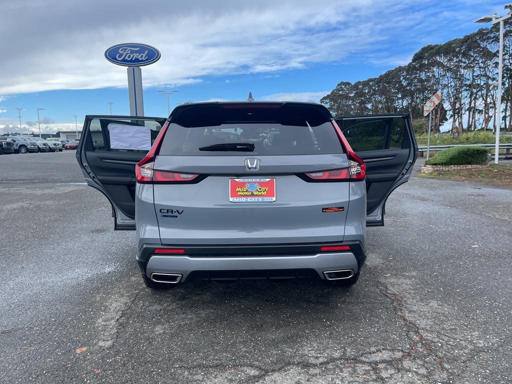 new 2026 Honda CR-V Hybrid car, priced at $40,705