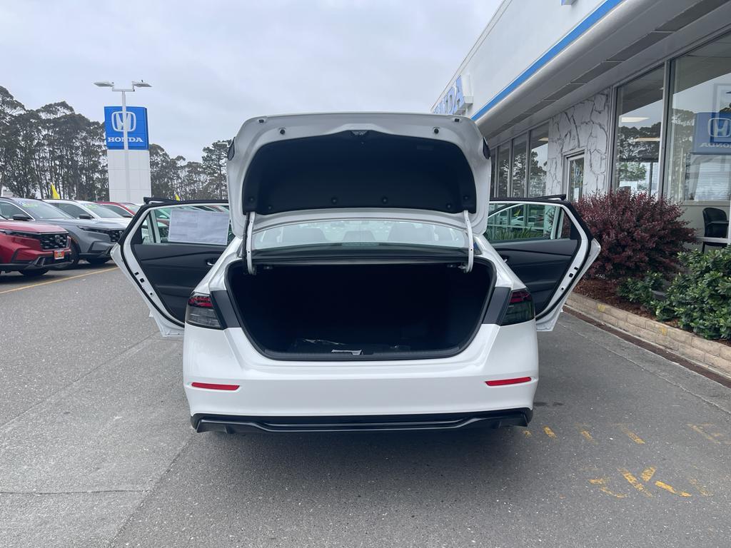 new 2025 Honda Accord Hybrid car, priced at $36,980