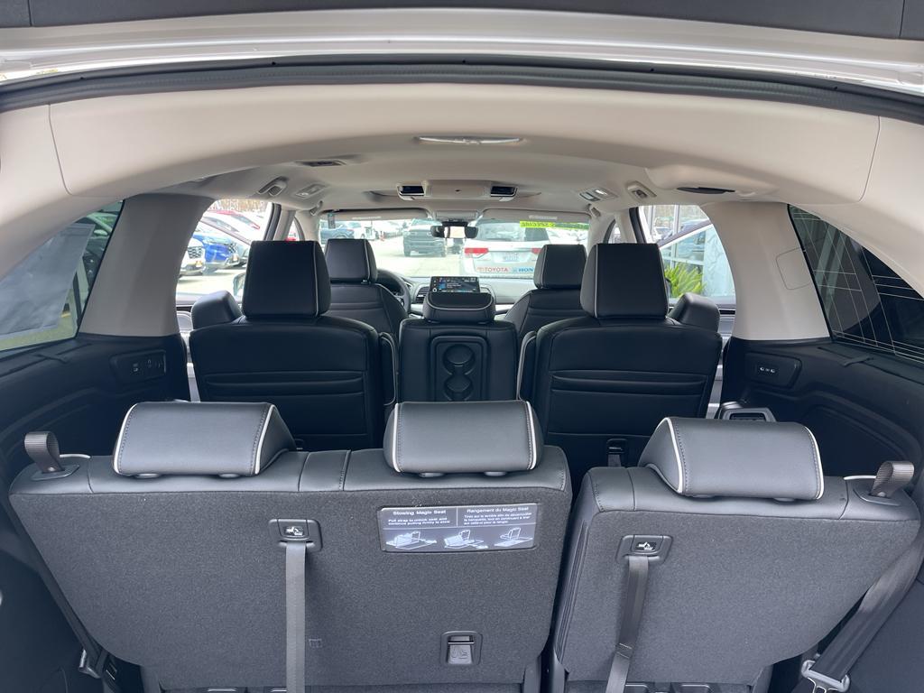 new 2025 Honda Odyssey car, priced at $45,687