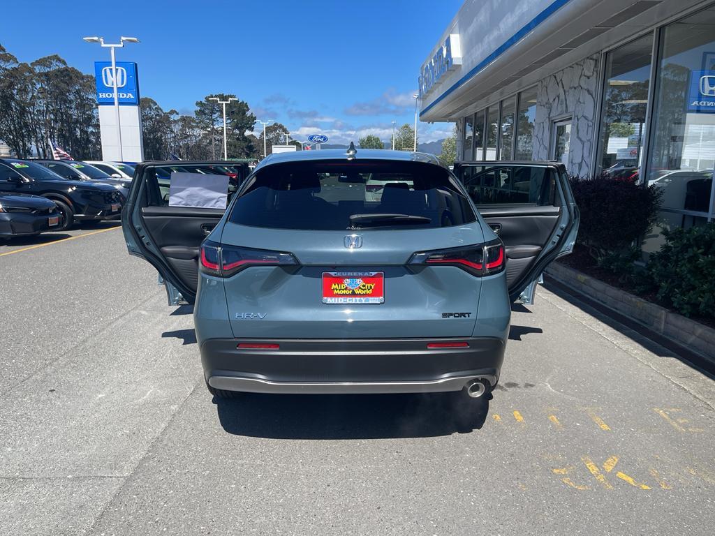 new 2025 Honda HR-V car, priced at $30,850